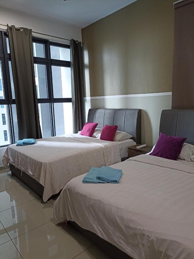 Atlantis Homestay Pool View 1210 Malacca Extérieur photo