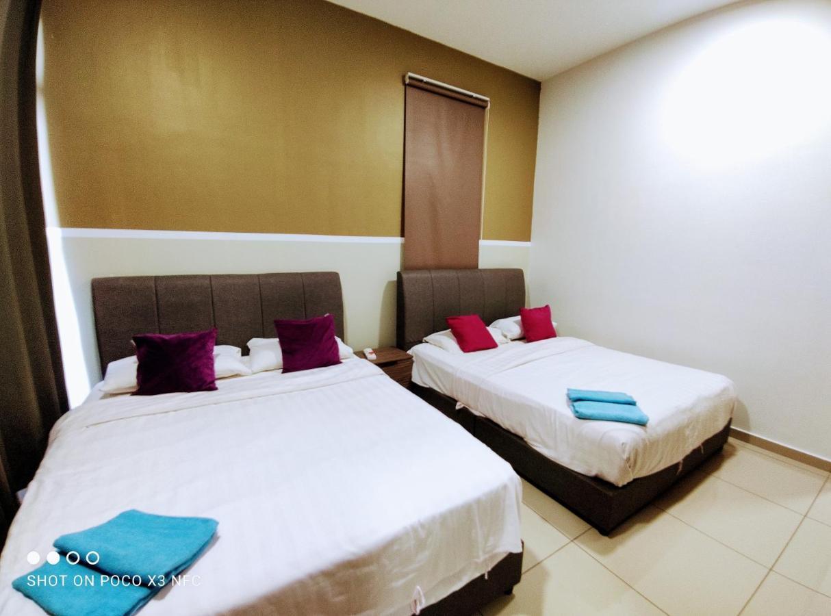 Atlantis Homestay Pool View 1210 Malacca Extérieur photo